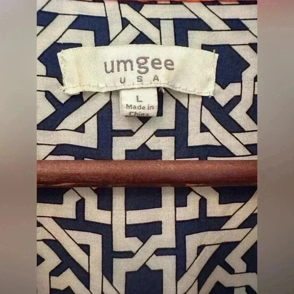 Umgee USA blouse Geometric Navy Orange size Large - Picture 4 of 4